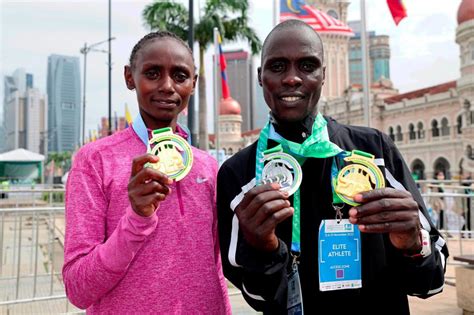 Kenyans Dominate 2022 KL Standard Chartered Marathon