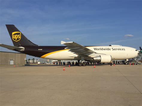 Ups 777