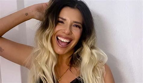 Dayana Amigo luce sus curvas en bikini y traje de baño Tecache cl