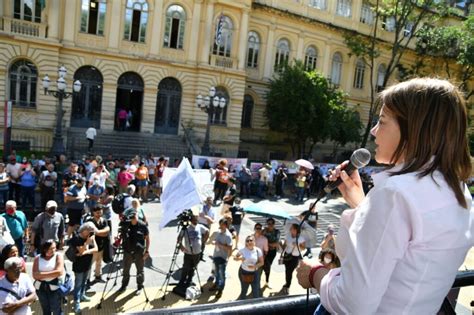 Professores Protestam Novamente Em Frente A Secretaria De Educa O Por