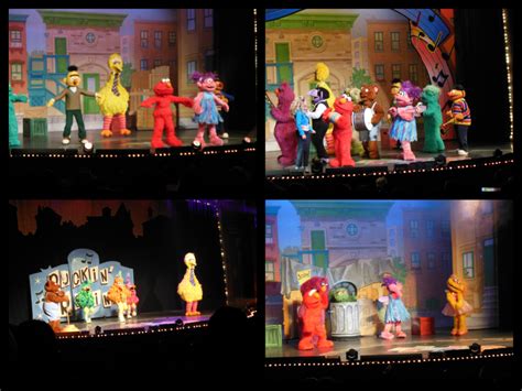 Sesame Street Live! Elmo Makes Music