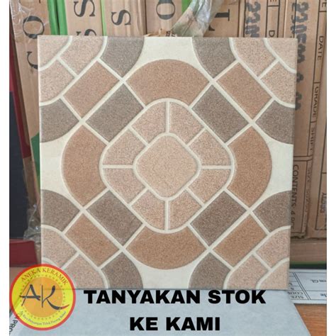 Jual Keramik Lantai Teras Kamar Mandi Motif Kasar Matt X Tritone