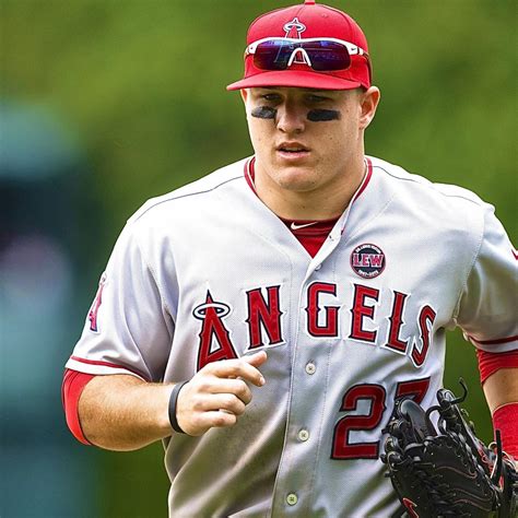 Mike Trout Talks Offseason Routine and How He Had to Adjust in 2013 ...