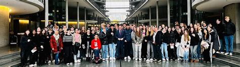 Schüler des Lise Meitner Gymnasiums Anrath in Berlin martin plum de