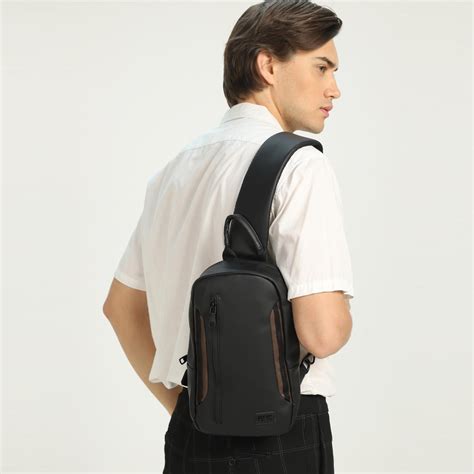 Cara Memakai Tas Selempang Pria yang Benar | PAC UP