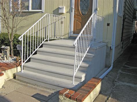 PRECAST CONCRETE STEPS - Totowa Concrete Products