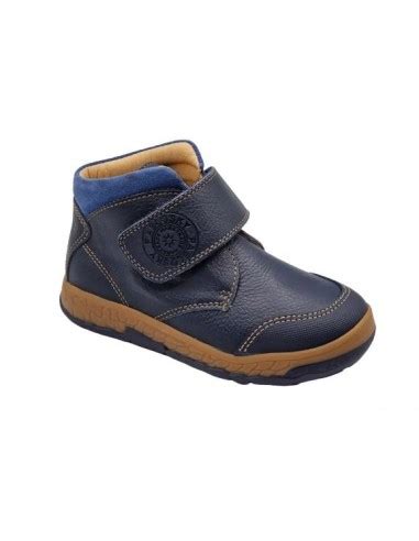 Botas de piel con velcro para niños marca Pablosky en color oceano