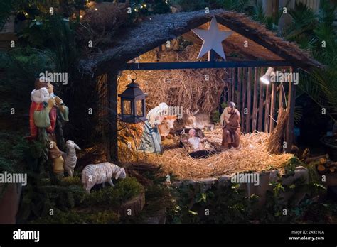 Christmas creche with Joseph Mary and Jesus Stock Photo - Alamy