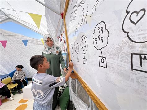 Tent schools in Gaza: Fighting for education in the shadow of war ...