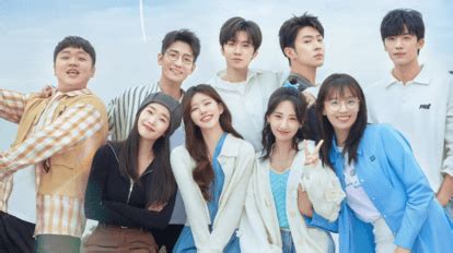 Hidden Love (偷偷藏不住)