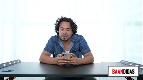 Luisito Tefornica Is Ready To Fuck His Assistant In His First Porn Unboxing Xxx Mobile Porno