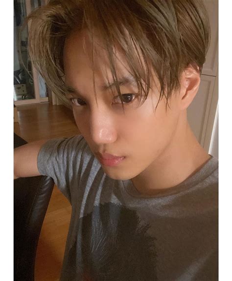 Bakal Debut Solo Pesona Kai Exo Yang Bikin Hati Deg Degan