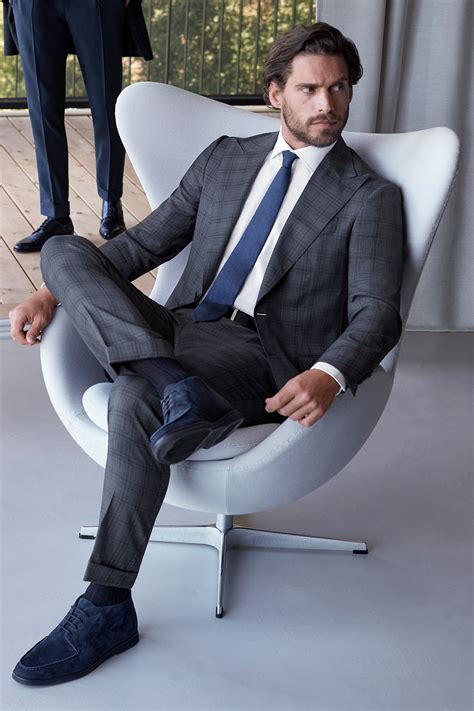 MADE-TO-MEASURE Canali Suit — Mitchell Ogilvie