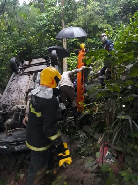 Carro cai de ponte no rio Jucu e motorista morre na BR 262 Folha Vitória