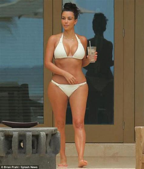 Kim Kardashian Luce Sexy Bikini En Playas De M Xico Fotos Espectaculos Correo