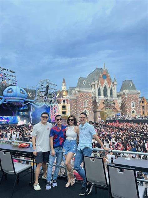 Hot Girl H Th Nh L Y Thi U Gia T P O N May M C M I L M Ph Nh Y Cho Con M C Bikini Su T L