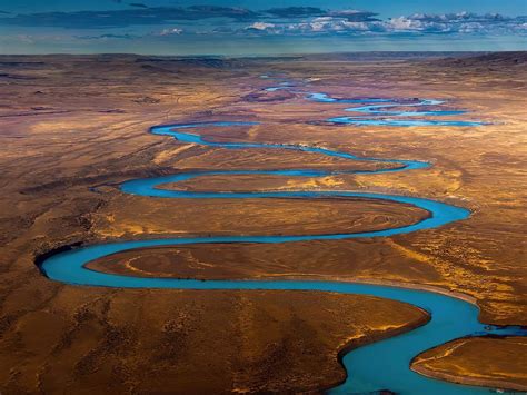 Santa Cruz River, Argentina 4K wallpaper download