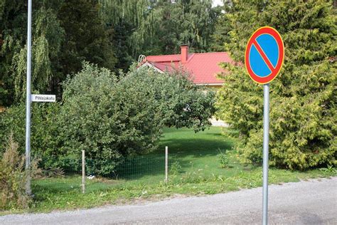 Lyhyesti Lukijoilta Selitykset Pys K Intikielloista Ja