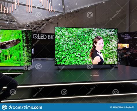 Samsung qled 8k editorial photo. Image of dadon19, qled - 125670946