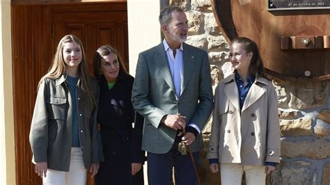 PHOTOS of the Spanish Royal Family in the Best Town of Asturias 2023