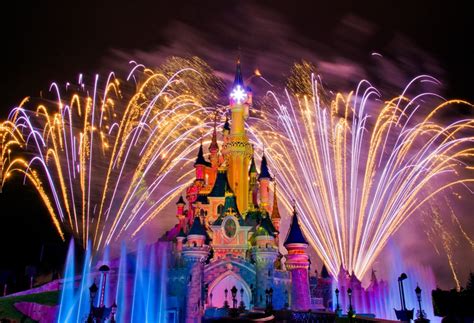 Disney Parks After Dark: Disney Dreams at Disneyland Paris | Disney ...