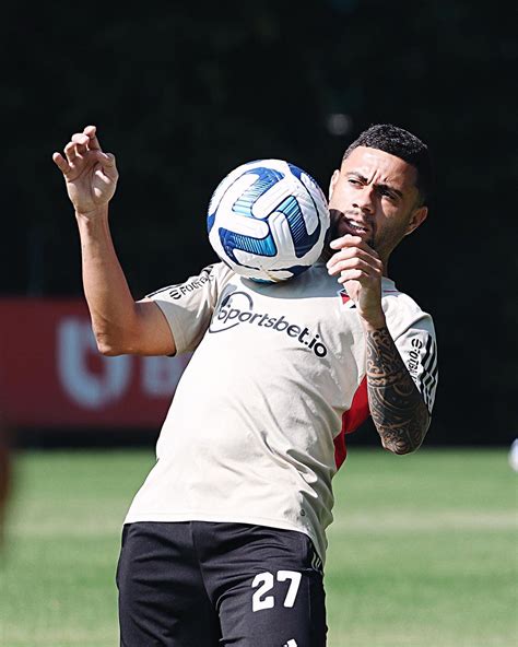 São Paulo FC on Twitter Duelo importante pela frente na