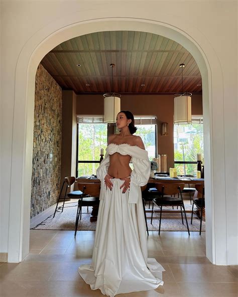 Cuộc sống của hot girl Huyền K sau khi làm dâu hào môn