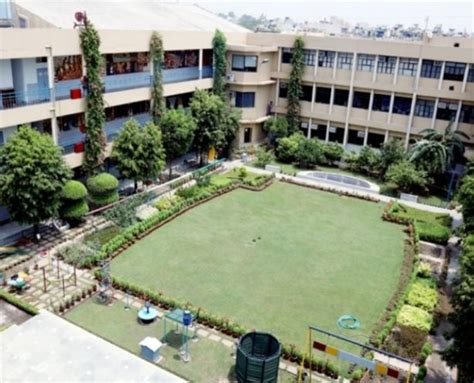 Rukmani Devi Public School, Pitampura, Delhi - Fees, Reviews And Admission | Edustoke