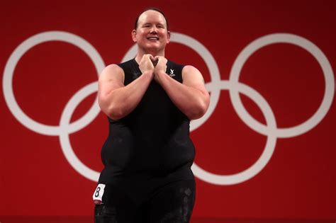 Transgender Weightlifter Hubbard Gets Ovation After Olympics 2021 Exit