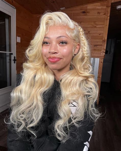 Body Wave Blonde Wig X Lace Closure Wig X Lace Front Wig In