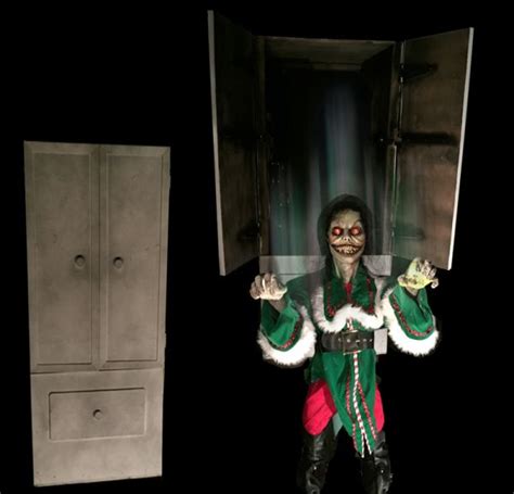 Evil Elf Cabinet : Poison Props Animatronic Prop