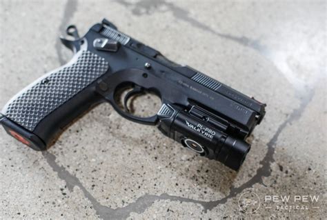 9 Best Pistol Lights Of 2023 Hands On Review By Eric Hung Global Ordnance News