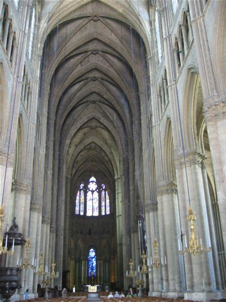 France outside Paris: Interior of Rheims Cathedral, France.