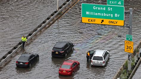 State Of Emergency Declared In New York City As Life Threatening Storm