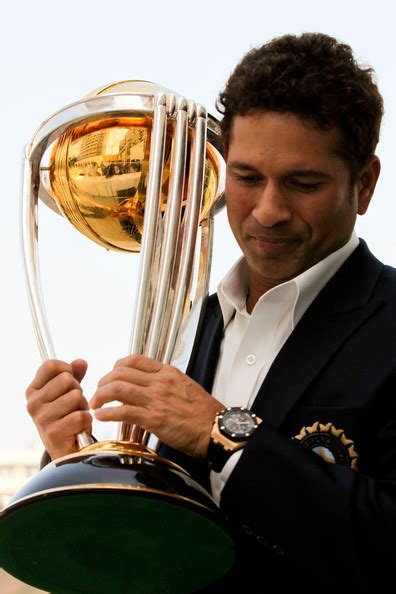 Ipl 5 | Cricket Wallpaper | Olampics Wallpaper: sachin tendulkar images 2011 ICC World Cup trophy