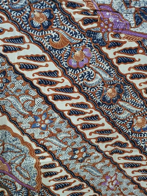 Batik Tulis Solo Wonogiren Parang Seling Antik Lainnya Di Carousell