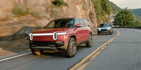 Rivian Offers R T And R S With Dual Motor Options Electrive