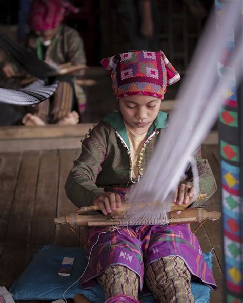 Tennun The Yakan Weaving Tradition Out Of Town Blog