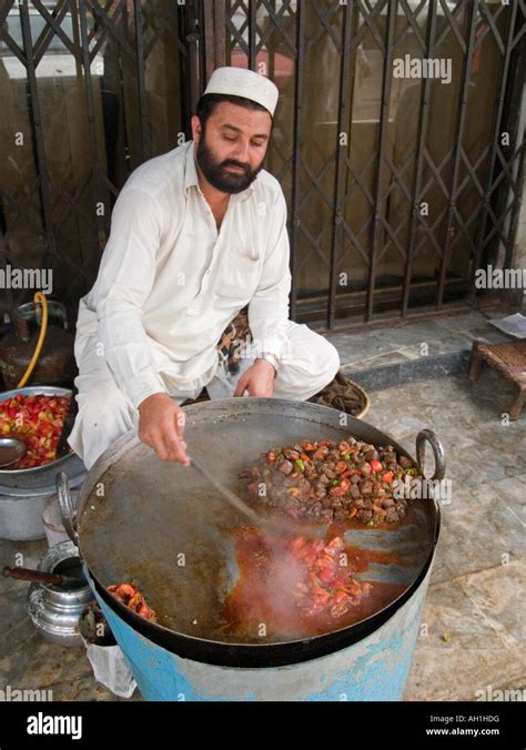 Afghan food vendor Peshawar Pakistan Stock Photo - Alamy