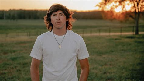 wyatt flores net worth