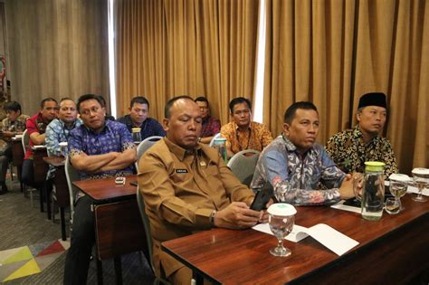 Orientasi Buat Anggota Dprd Lutim