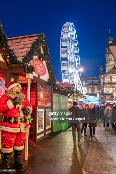 Glasgow Christmas Market In George Square High-Res Stock Photo - Getty Images