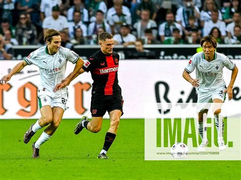 Florian Wirtz Bayer 04 Leverkusen 10 Is Pressured By Rocco Reitz