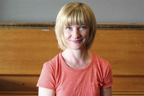 Jane Horrocks In 2020 Jane Horrocks English Actresses Comedians