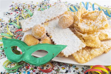 Carnevale Quali Sono I Dolci Tipici In Italia E Della Tradizione Hot