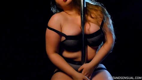 BBW Sensual Striptease Peyton Banks