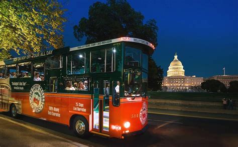 Washington DC National Monuments by Moonlight Trolley Tour