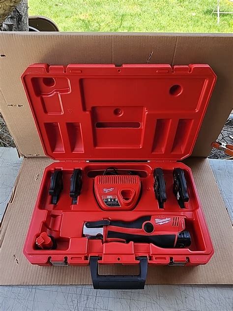 Milwaukee 2473 22 M12 Force Logic Press Tool Kit With 4 Jaws Free