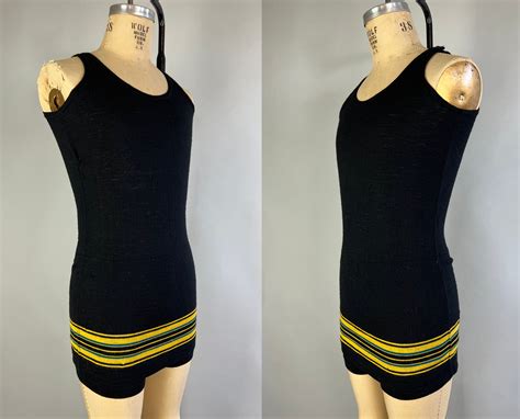 1920s Dive Right In Swimsuit Houndstooth Cap! | Vintage 20s Wool One