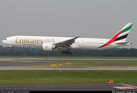 A Eck Emirates Boeing Her Photo By Dominik Eimers Id